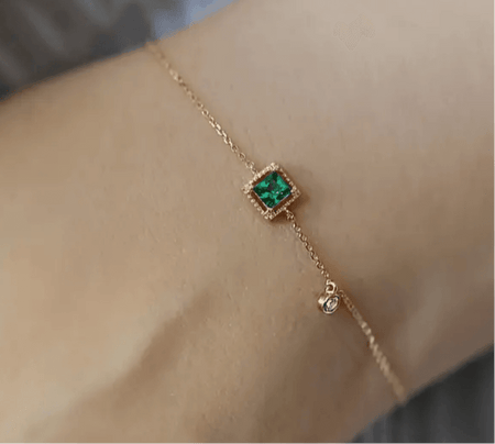 Gemstone Minimalist Bracelet - Pearl & Prism
