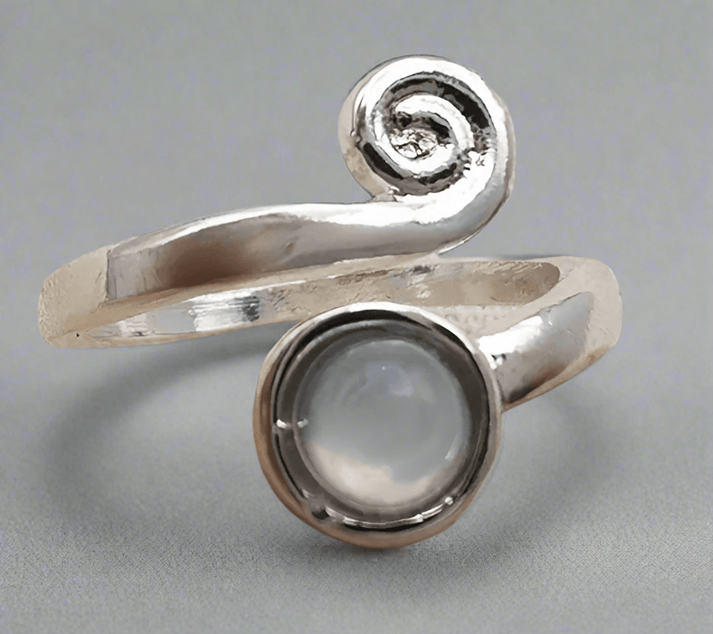 Vintage Silver Moonstone Ring - Pearl & Prism