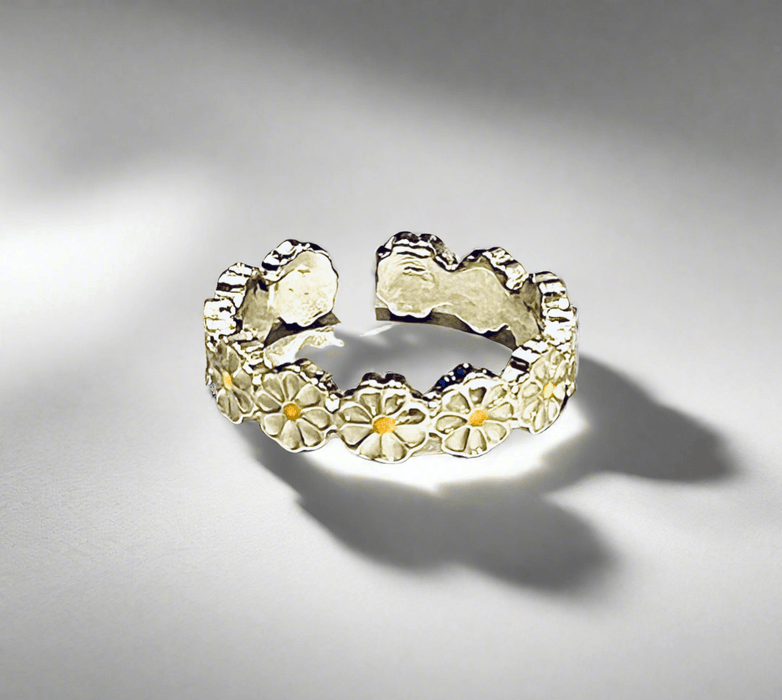 Open Daisy Ring