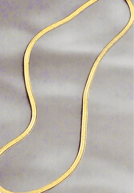 Flat ChainCrafted with sustainability at its core, this 18K Gold/925 Silver Flat Chain is designed to offer timeless elegance while minimizing environmental impact. Flat chain18K Gold/925 Silver Flat ChainPearl & PrismPearl & Prism