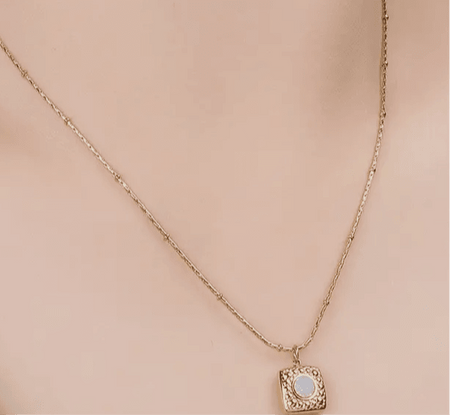 Vintage Square Pendant Necklace - Pearl & Prism