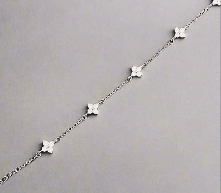 Elegant Four Point Star BraceletOur Elegant Four Point Star Bracelet is crafted with a commitment to sustainability, designed to bring timeless elegance while minimizing environmental impact. As coElegant Four Point Star BraceletPearl & PrismPearl & Prism