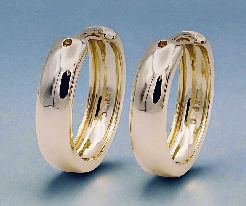 22 mm Gold Huggie Hoops